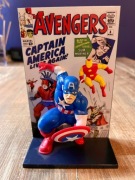 Captain America 3D Comic Standee wyprodukowany przez Loot Crate