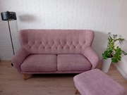 Kanapa do salonu z pufą 