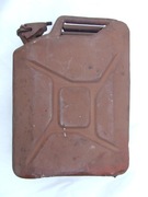 Kanister na paliwo, wojskowy z 1943r. 