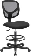 Wygodny fotel do pracy z podnóżkiem, kółkami i regulacją wysokości