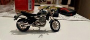 Maisto Triumph Thunderbird, niebieski, 1:18, motocykl kolekcjonerski