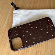 Oryginalna obudowa etui BURGA na iPhone 15 z MagSafe