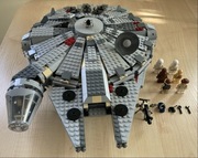 LEGO Star Wars 4504 - Millennium Falcon, Sokół Milenium