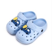 Nowe piankowe dziecięce chodaki klapki typu crocs basen kapcie 15,3cm