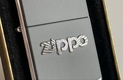 Zapalniczka Zippo 2001 Grey with Zippo Chrome Emblem, Brushed Chrome, NOWA