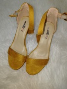 Buty eleganckie miodowe na obcasie na lato