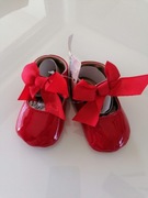 Buciki niechodki czerwone lakierki z kokardą 6-12m 11,5 cm