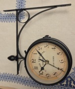 Zegar na ścianę dwustronny