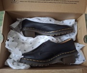 Buty Dr.Martens na obcasie 37 nowe Made In England