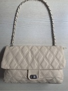 Torebka na łańcuszku Avon