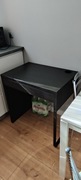 Czarne biurko z szufladą 