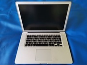 MacBook PRO, nie włącza się.
