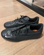 Halowe buty Nike Jr. Phantom