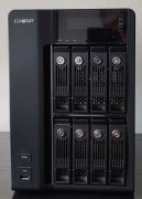 QNAP TS-809 Pro Turbo NAS - 8 KIESZENI HDD