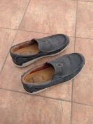 Buty mokasyny skórzane wygodne niebieskie r. 42 Clarks -50%
