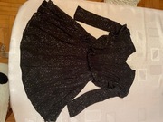 Urocza czarna sukienki ze srebrnymi akcentami 36 rozkloszowana