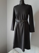 Czarna sukienka Naga S/36 dłuższy tył