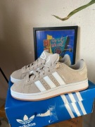 Oryginalne buty damskie adidas originals campus bezowe zamszowe 38.5 24cm