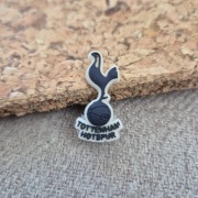 Pin przypinka herb Tottenham Hotspur Spurs Premier League Crocs do butów