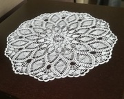 Serweta szydełkowa 58 cm, obrusik na stolik kawowy