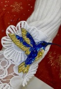 Broszka koliber ręcznie wyszywana Handmade