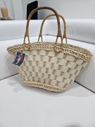 Nowy z metką koszyk na lato 