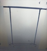 Solidny wieszak stojak na ubrania na kółkach 