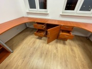 Zestaw mebli biurowych kolor Calvados komplet