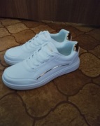 Buty sportowe damskie 41-26 cm 