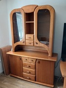 Komoda, witryna, stół rozkladany, krzesła