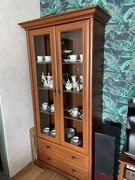 witryna ze szklanymi drzwiami. szer.90cm./ 207cm. 