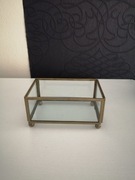 Małe pudełko na biżuterię 