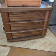 Szafka niska z szufladami ciemne drewno - 61x41x48w
