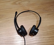 Słuchawki przewodowe z mikrofonem firmy Axtel