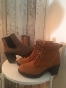 Botki camel 39