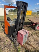 Wózek widłowych toyota na części 