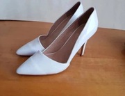 Czółenka Szpilki białe Aldo R 40