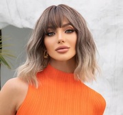 Peruka włosy ciemny blond pasemka włosy falowane z grzywką Wysyłka PL