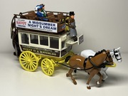 1:43 Matchbox Dyliżans z końmi