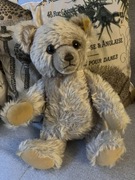 Kolekcjonerski miś Steiff z guzikiem