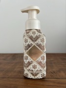 Bath & Body Works Winter – mydło w piance 236 ml