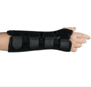 Stabilizator na prawy nadgarstek z siateczką i szyną