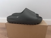 Yeezy slide dark onyx