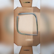 Listwa szyby prawy tył  Peugeot  2008