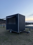 Przyczepa gastronomiczna 2x3 m – NOWOCZESNA , LED, gotowy BIZNES 