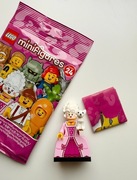 Lego Minifigures 71037 - SERIA 24 Arystokratka 