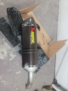 Suzuki  GSR 750 Wydech Tłumik  Akrapovic 