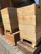 Drewnanie skrzynie na kwiaty