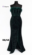 Długa Suknia z Cekinami i Piórami,  Butelkowa Zieleń, Rozmiar 38/40