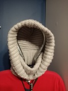  Praktyczny komin golf z kapturem 